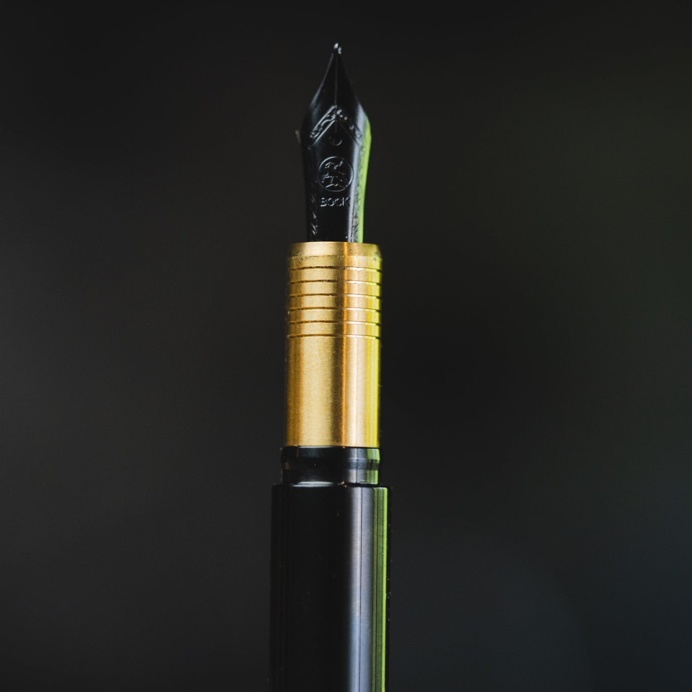 Jeremy Siers x Big Idea Design Titanium Fountain EDC Pen – Black & Gold