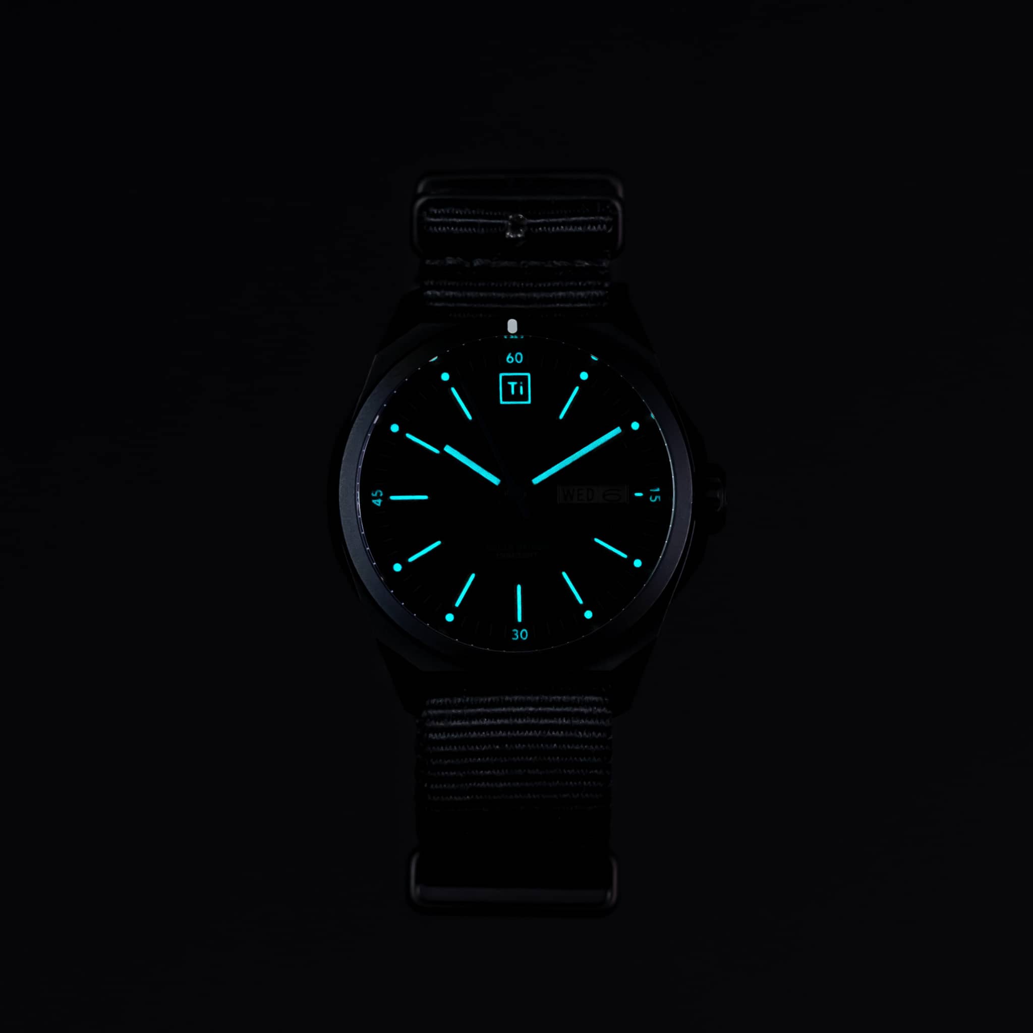Ti Field Watch / Solar Driven / Black